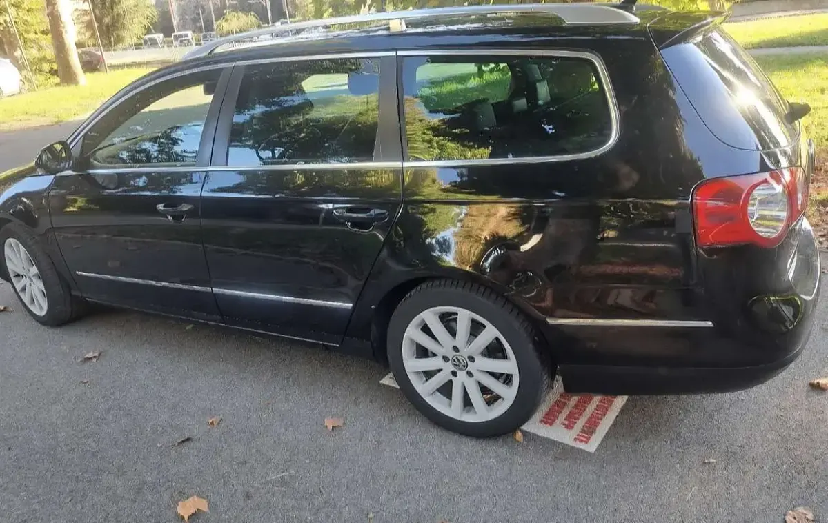 Usata VW Passat Highline 170 CV (125 kW) 2010 Berlina
