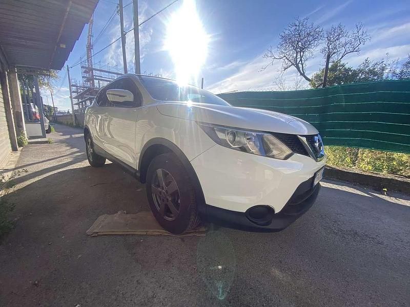 Usata Nissan Qashqai Acenta Premium 116 CV (85 kW) 2015 SUV