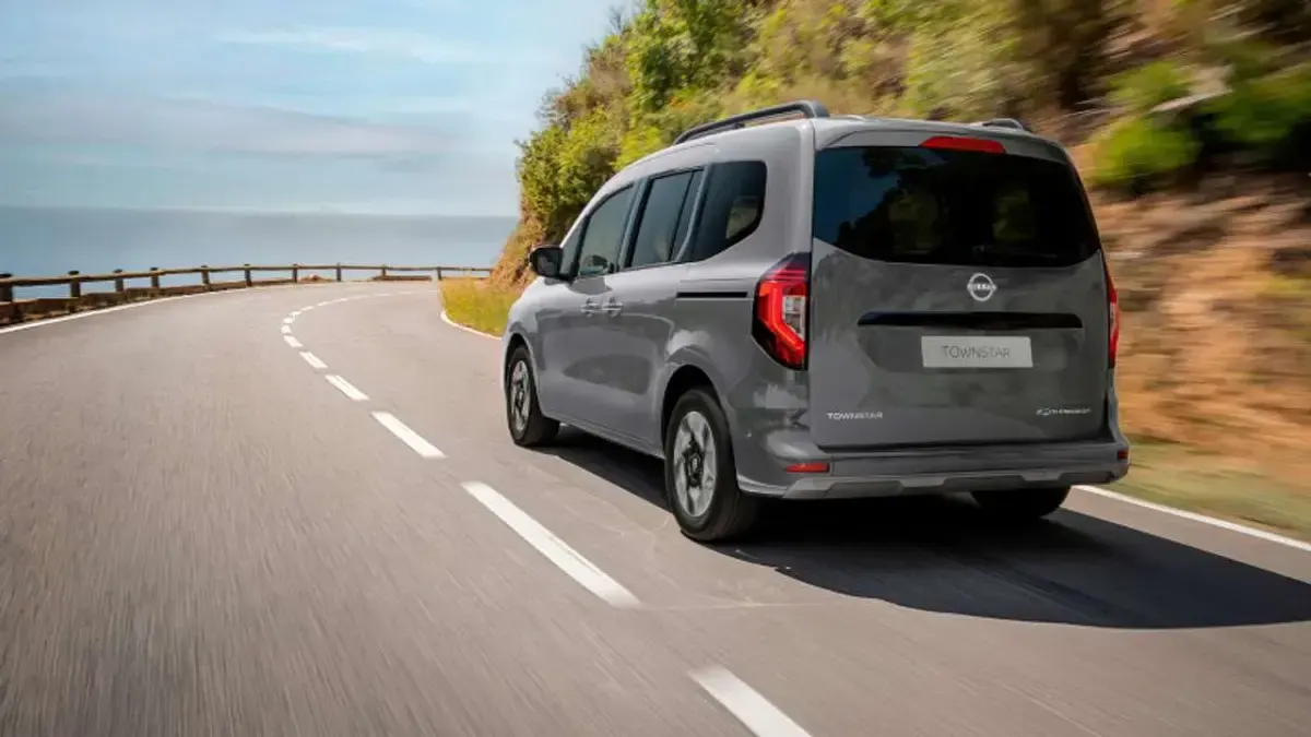 Nuova Nissan Townstar Visia 50 kW (69 CV) 2025 Argento Furgone