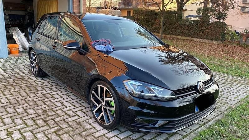 Usata VW Golf VII Highline 116 CV (85 kW) 2017 Berlina
