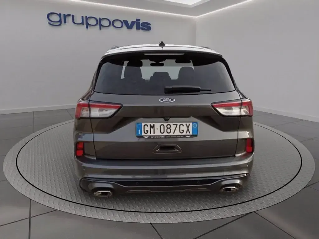 Usata Ford Kuga ST-Line 120 CV (88 kW) 2023 Magnetic grey SUV