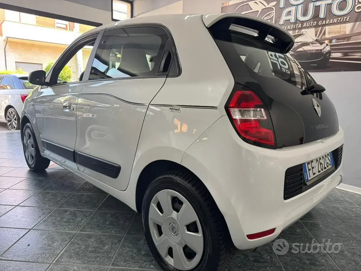 Usata Renault Twingo SE 69 CV (50 kW) 2016 Bianco Utilitaria