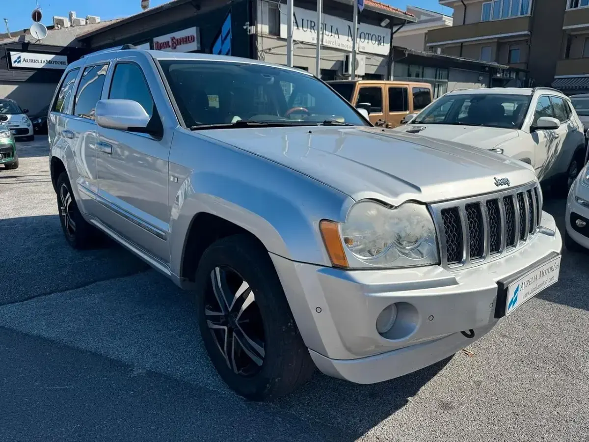Usata Jeep Grand Cherokee Overland 218 CV (160 kW) 2008 Argento SUV