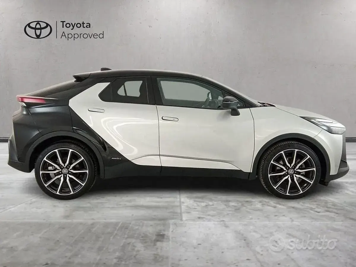 Usata Toyota C-HR Sport 198 CV (145 kW) 2023 Grigio SUV