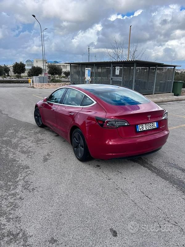 Usata Tesla Model 3 366 kW (498 CV) 2020 Rosso Berlina