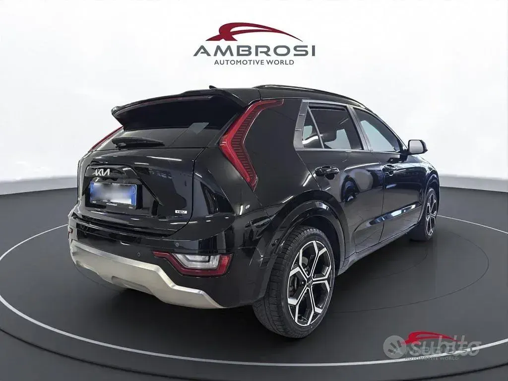 Usata Kia Niro 137 CV (100 kW) 2023 Nero SUV