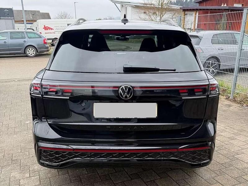 Usata VW Tiguan R-line 150 CV (110 kW) 2025 Nero SUV