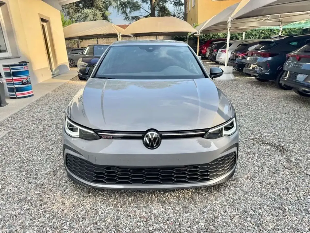 Usata VW Golf VIII GTI 245 CV (180 kW) 2024 Grigio Berlina