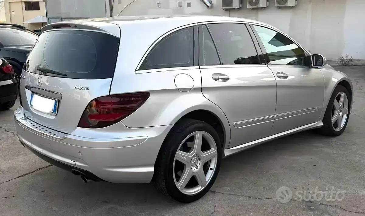 Usata Mercedes R320 224 CV (164 kW) 2008 Grigio Station wagon