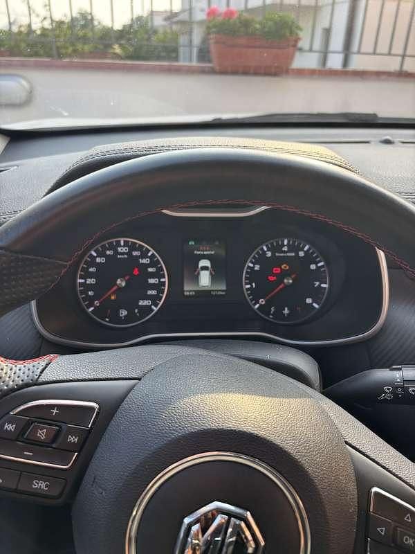 Usata MG ZS Comfort 106 CV (77 kW) 2024 Bianco SUV