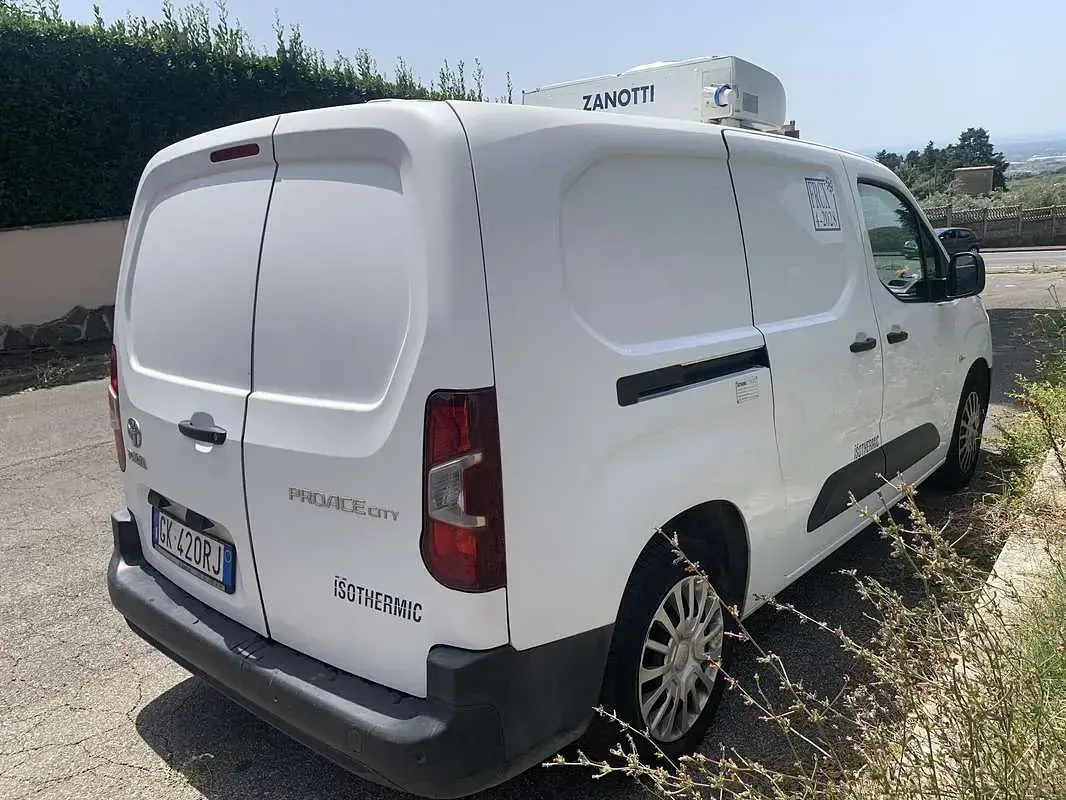 Usata Toyota Proace City City 129 CV (94 kW) 2022 Monovolume