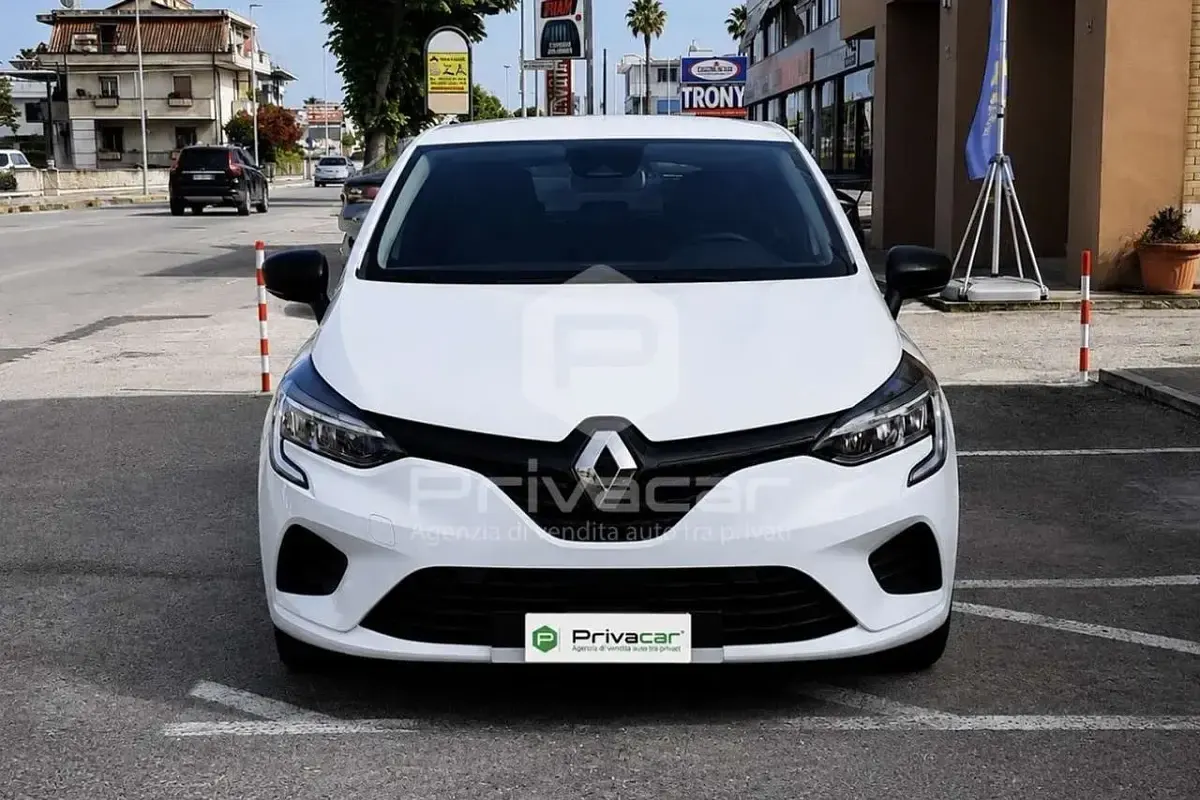 Usata Renault Clio Business 72 CV (52 kW) 2020 Bianco Utilitaria