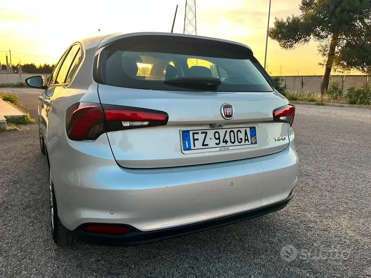 Usata Fiat Tipo 95 CV (69 kW) 2019 Grigio Berlina
