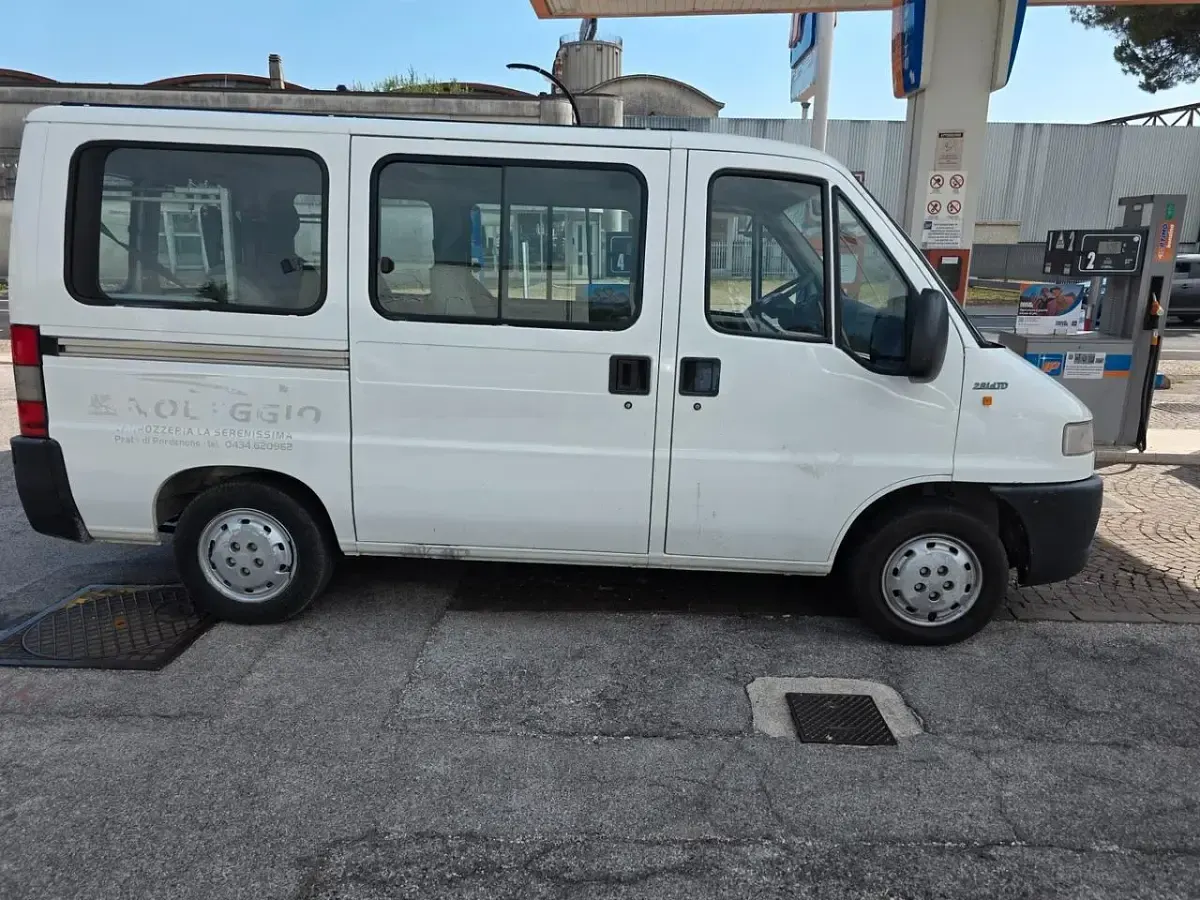 Usata Fiat Ducato 122 CV (89 kW) 2000 Bianco Furgone