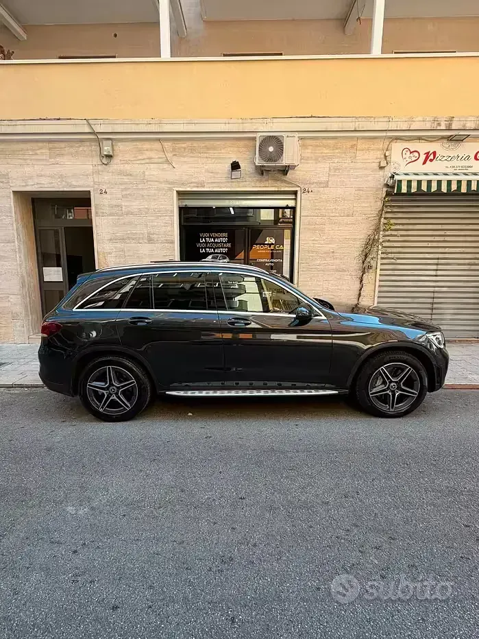 Usata Mercedes GLC300 Premium 245 CV (180 kW) 2019 Grigio SUV