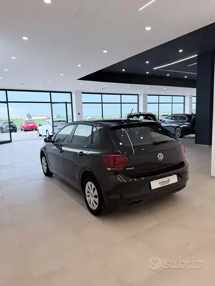Usata VW Polo Trendline 80 CV (58 kW) 2018 Nero Utilitaria
