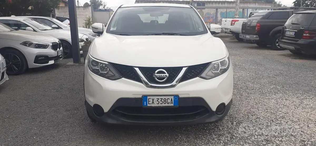 Gebraucht Nissan Qashqai 110 PS (80 kW) 2014 Weiß SUV