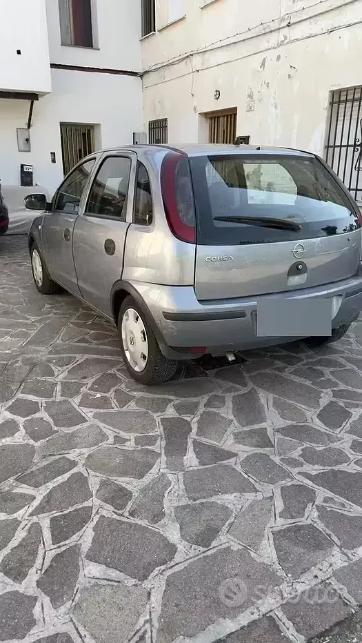 Usata Opel Corsa Club 80 CV (58 kW) 2005 Grigio Utilitaria
