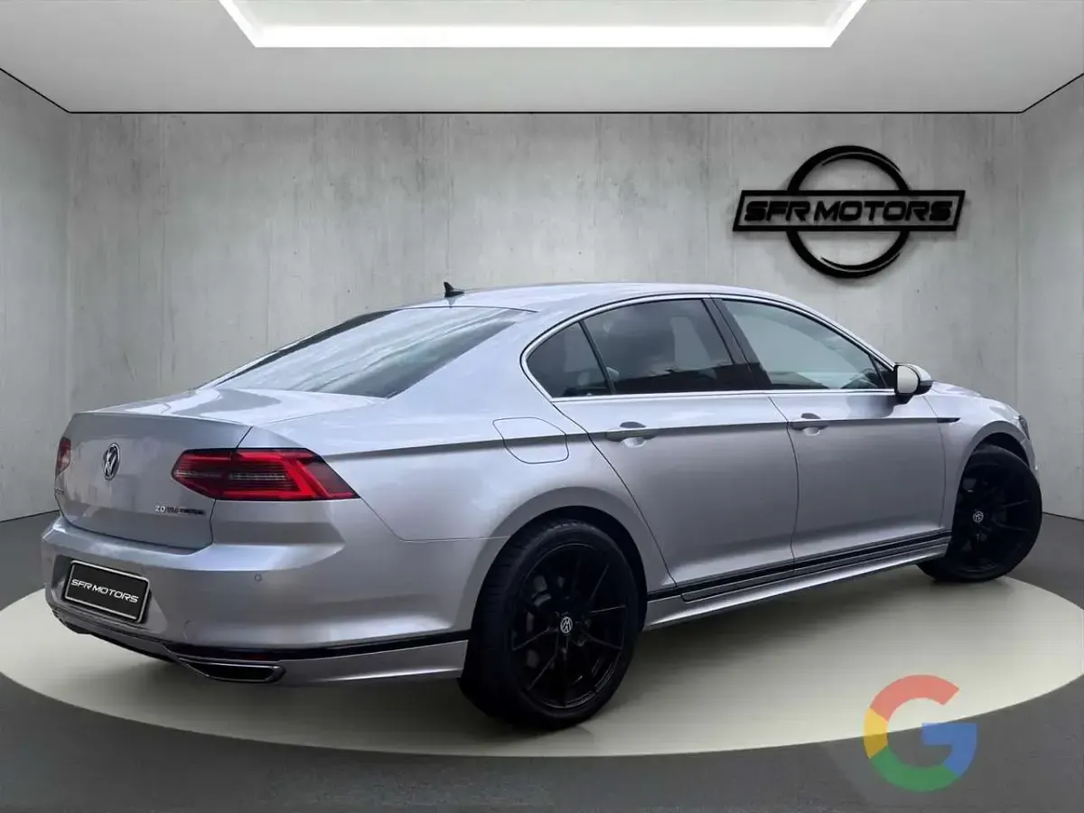 Usata VW Passat R-line 240 CV (176 kW) 2017 Other Berlina