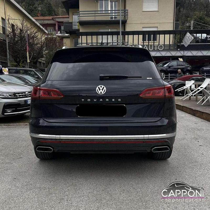 Usata VW Touareg 231 CV (169 kW) 2020 Blu SUV
