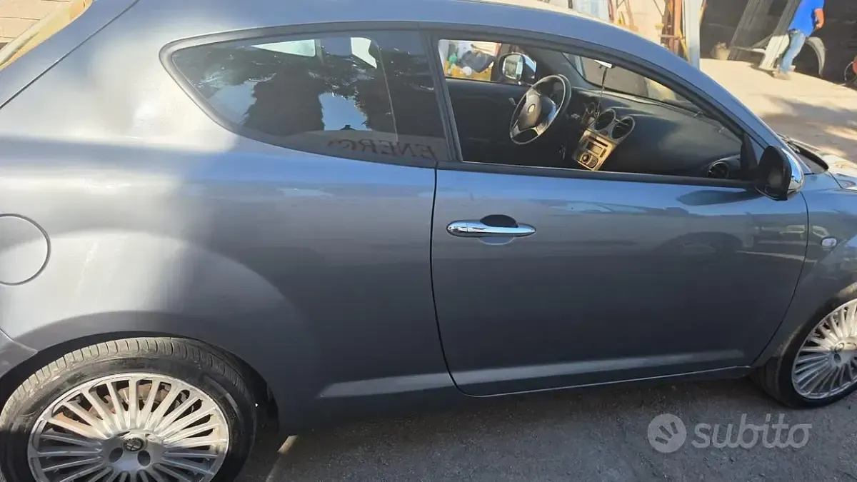Usata Alfa Romeo MiTo 120 CV (88 kW) 2010 Grigio Utilitaria