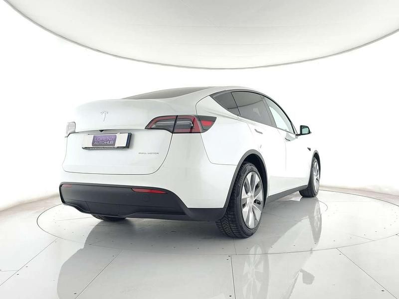 Usata Tesla Model Y 152 kW (208 CV) 2023 Bianco perlato SUV