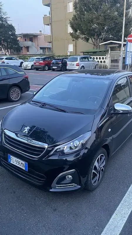Usata Peugeot 108 Allure 69 CV (50 kW) 2017 Utilitaria