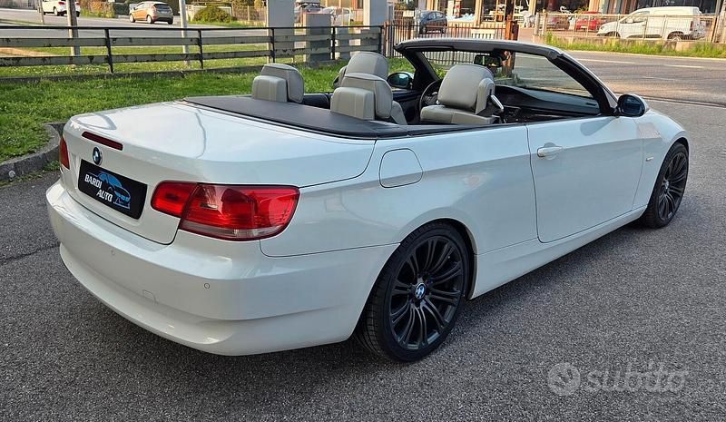Usata BMW 325 Cabriolet Efficient Dynamics 197 CV (144 kW) 2008 Bianco Cabrio