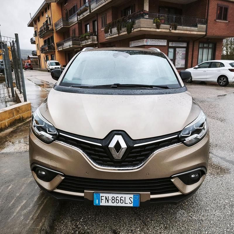 Usata Renault Grand Scénic IV Bose Edition 110 CV (80 kW) 2018 Marrone Monovolume