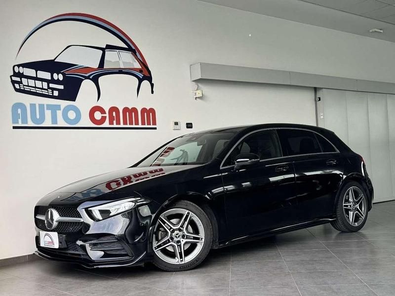 Nero Usata 2020 Mercedes A180 Premium Tre volumi | 23.700 € (Buon prezzo) - Immagine 1/4