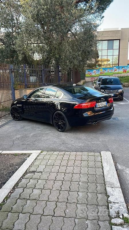 Usata Jaguar XE Business Edition 179 CV (131 kW) 2018 Nero Berlina