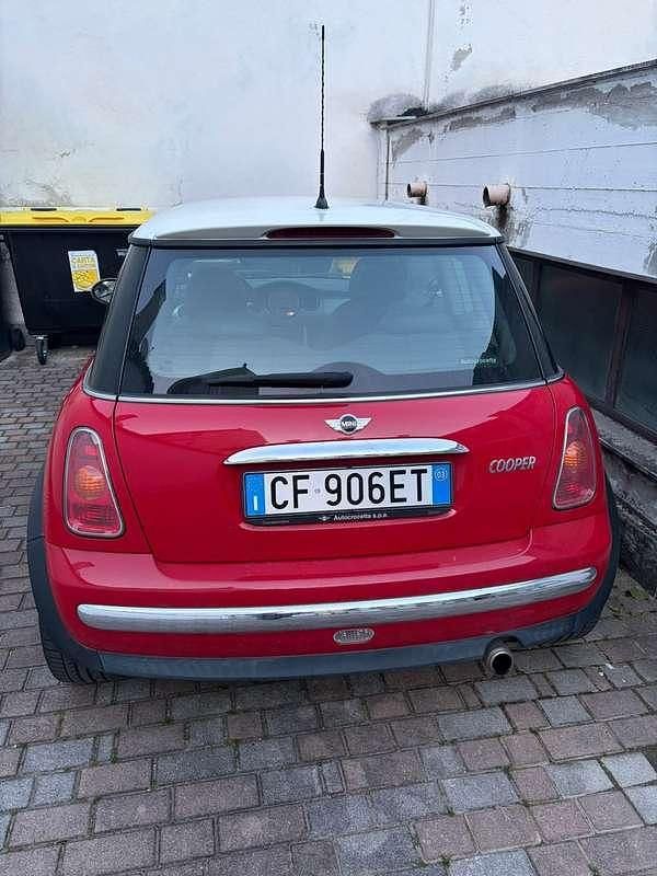 Begagnad Mini Cooper 116 HK (85 kW) 2003 Halvkombi
