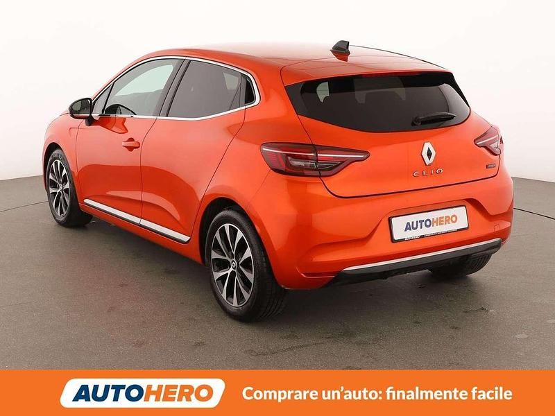 Usata Renault Clio V Techno 94 CV (69 kW) 2023 Arancione Utilitaria