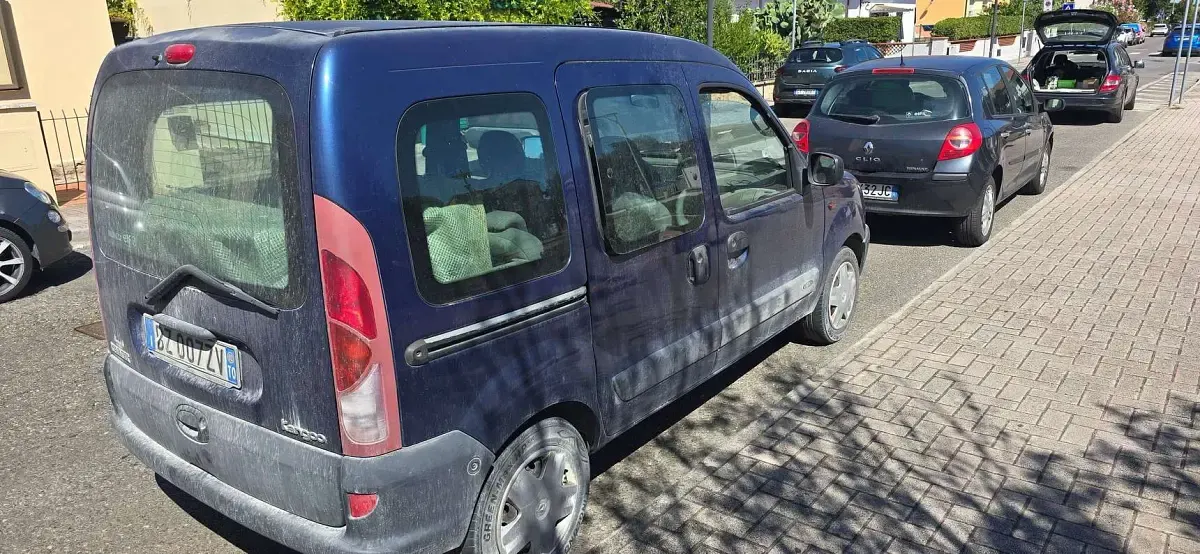 Usata Renault Kangoo Expression 75 CV (55 kW) 2002 Blu/azzurro Monovolume
