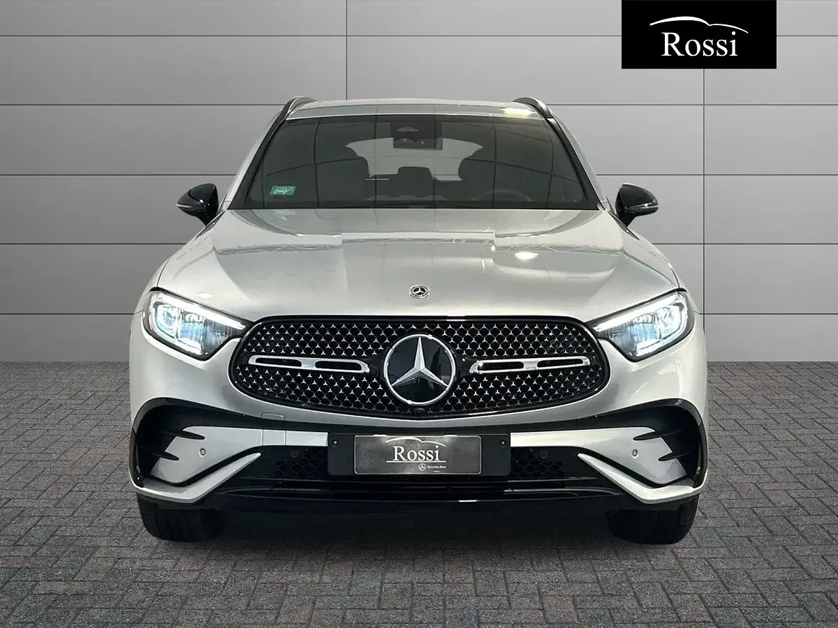 Nouvelle Mercedes GLC300 197 ch (144 kW) 2025 Noir