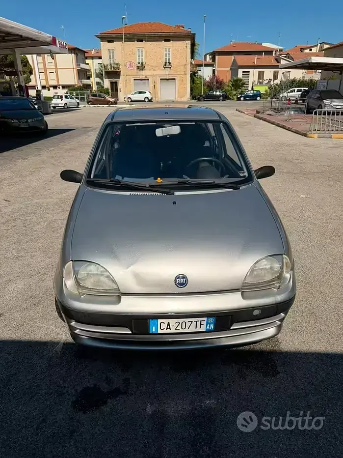 Usata Fiat 600 54 CV (39 kW) 2002 Grigio Berlina
