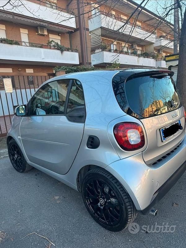 Usata Smart ForFour Passion 90 CV (66 kW) 2018 Grigio Utilitaria