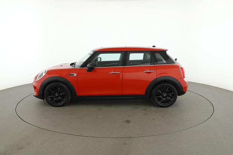 Begagnad Mini ONE 75 HK (55 kW) 2019 Orange Halvkombi