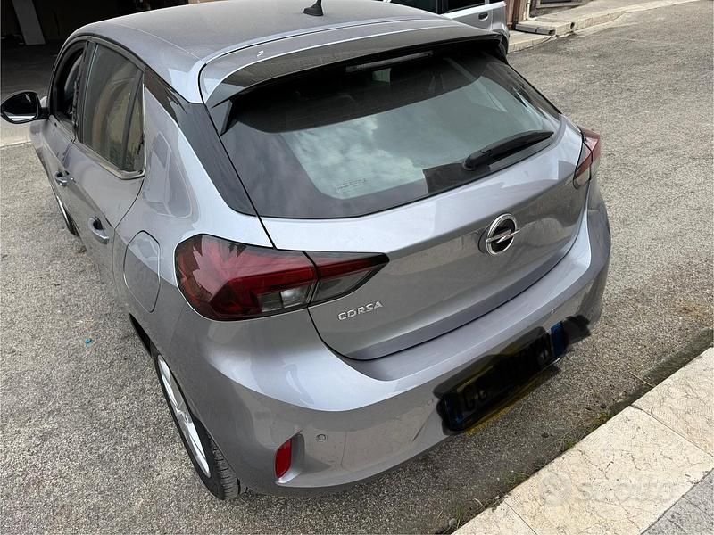 Usata Opel Corsa 100 CV (73 kW) 2022 Berlina