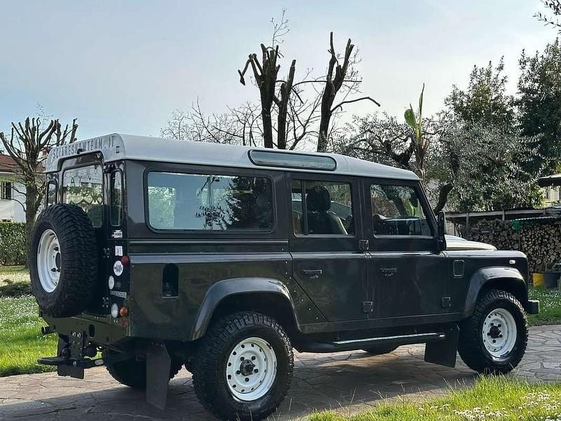 Usata Land Rover Defender 122 CV (89 kW) 2013 Bronzo Furgone
