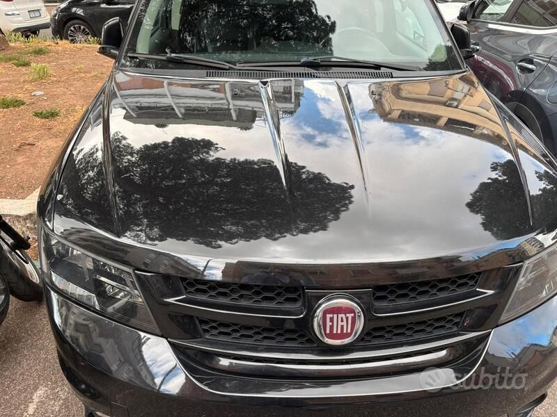 Usata 2014 Fiat Freemont Black Code SUV | 5500 € (Super prezzo) - Immagine 1/4