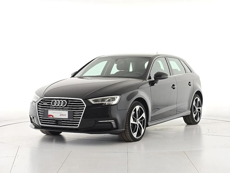 Nero Usata 2020 Audi A3 Sportback e-tron Utilitaria | 17.900 € (Buon prezzo) - Immagine 1/4