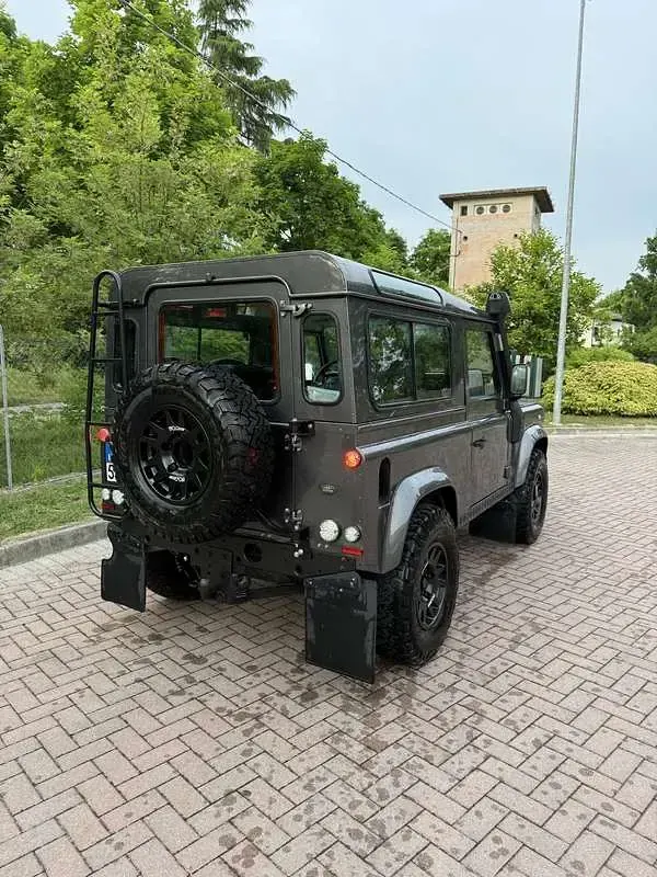 Usata Land Rover Defender SE 122 CV (89 kW) 2004 SUV