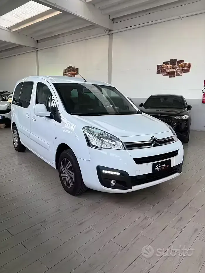 Usata Citroën Berlingo 110 CV (80 kW) 2016 Grigio Monovolume