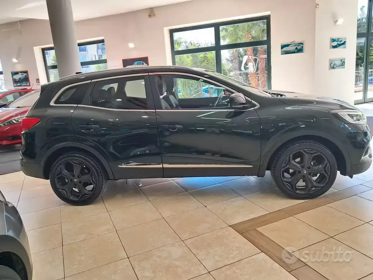 Usata Renault Kadjar Black Edition 116 CV (85 kW) 2021 Verde SUV