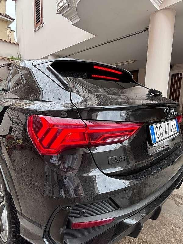 Usata Audi Q3 Sportback Comfort 150 CV (110 kW) 2020 Nero SUV