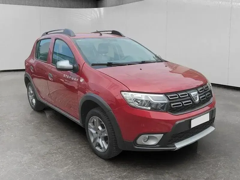 Usata Dacia Sandero Stepway 89 CV (65 kW) 2018 Rosso Berlina