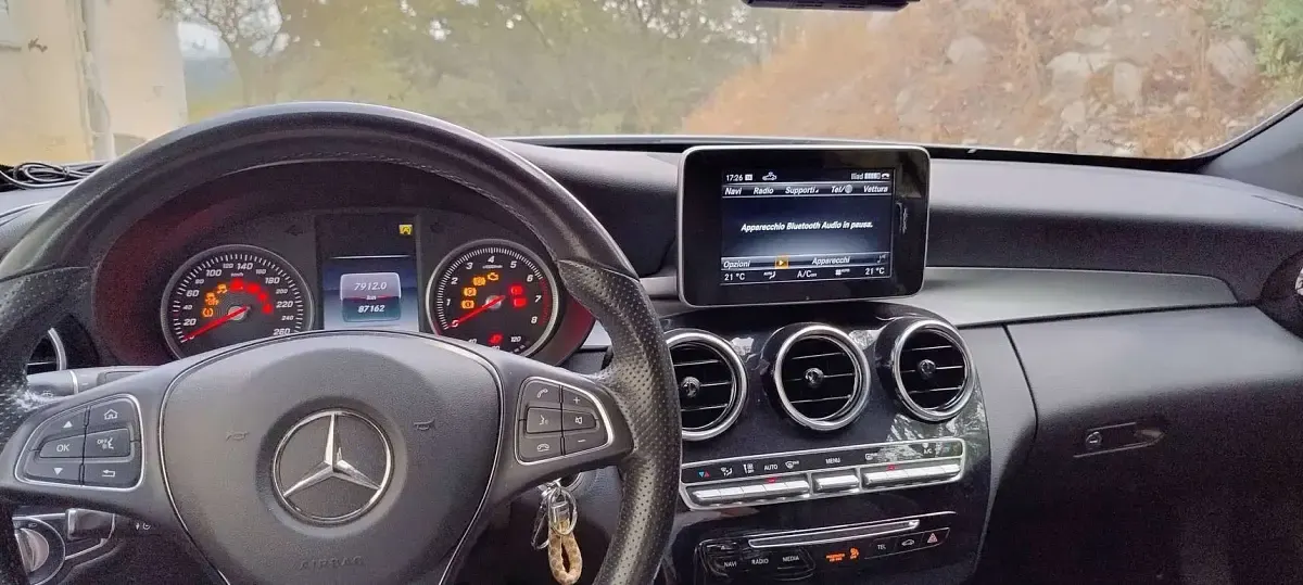 Usata Mercedes C200 184 CV (135 kW) 2017 Argento Cabrio