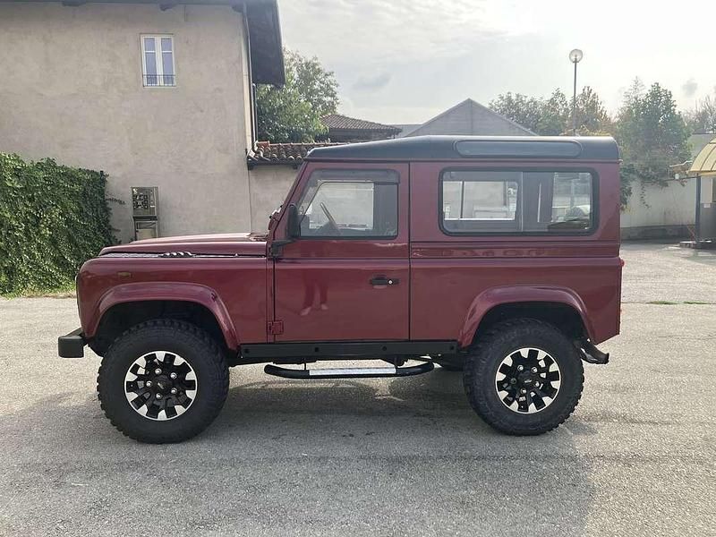 Usata Land Rover Defender SE 122 CV (89 kW) 2003 Rosso Station wagon