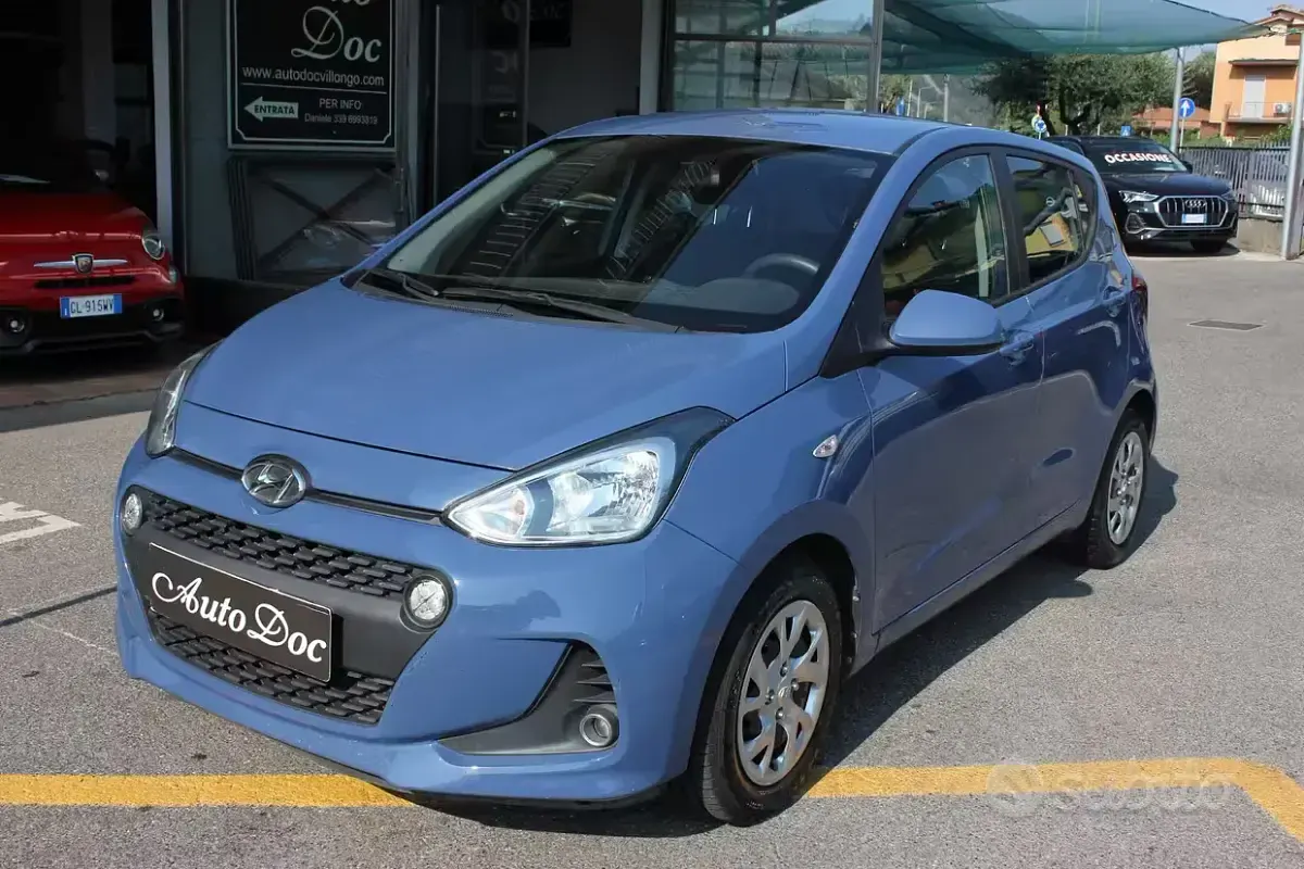 Usata Hyundai i10 Comfort 67 CV (49 kW) 2017 Bluazzurro Utilitaria